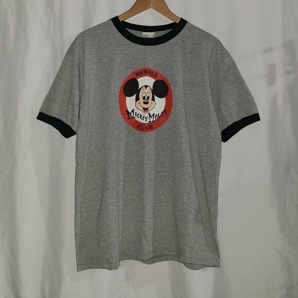 Disney Store Member Mickey Mouse Club T-shirt - Picture 1 of 5